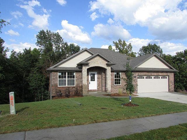 2nd image of 5007 Lillian Dr