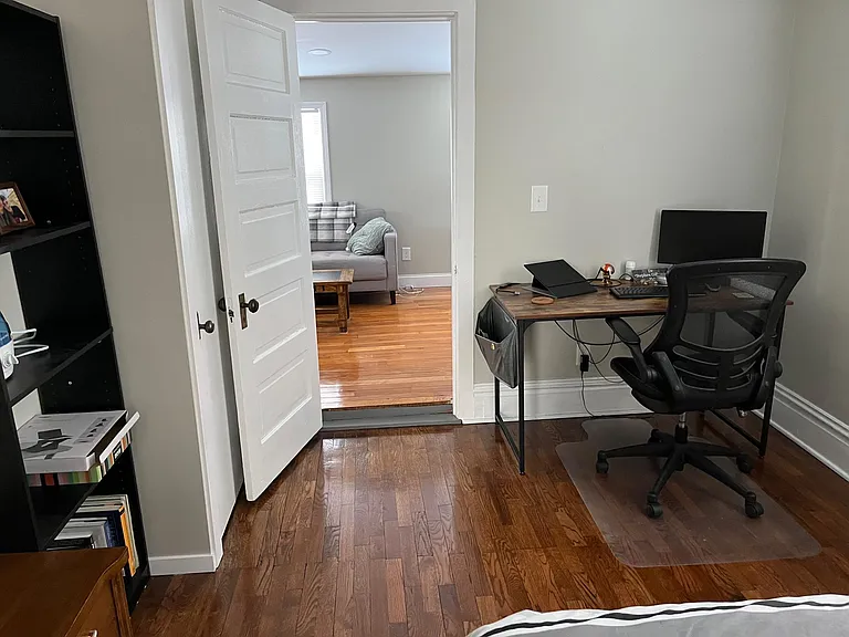 215 Custer Ave #B — Photo 16