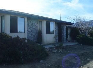 9975 Desert View Rd, Pinon Hills, CA 92372