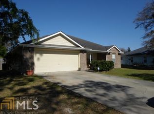 206 Millers Trace Dr, Saint Marys, GA 31558