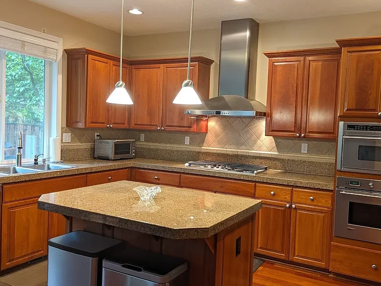13632 NW Henninger Ln — Photo 3
