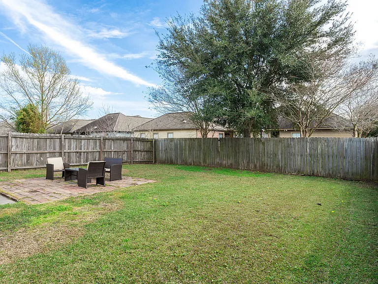 735 Fall Creek Dr — Photo 18