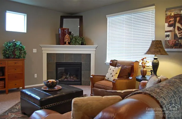 21104 Azalia Ave — Photo 6