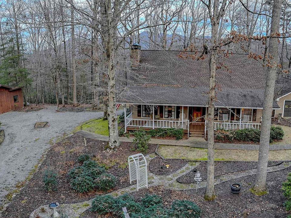 1st image of 575 Honeysuckle Ln