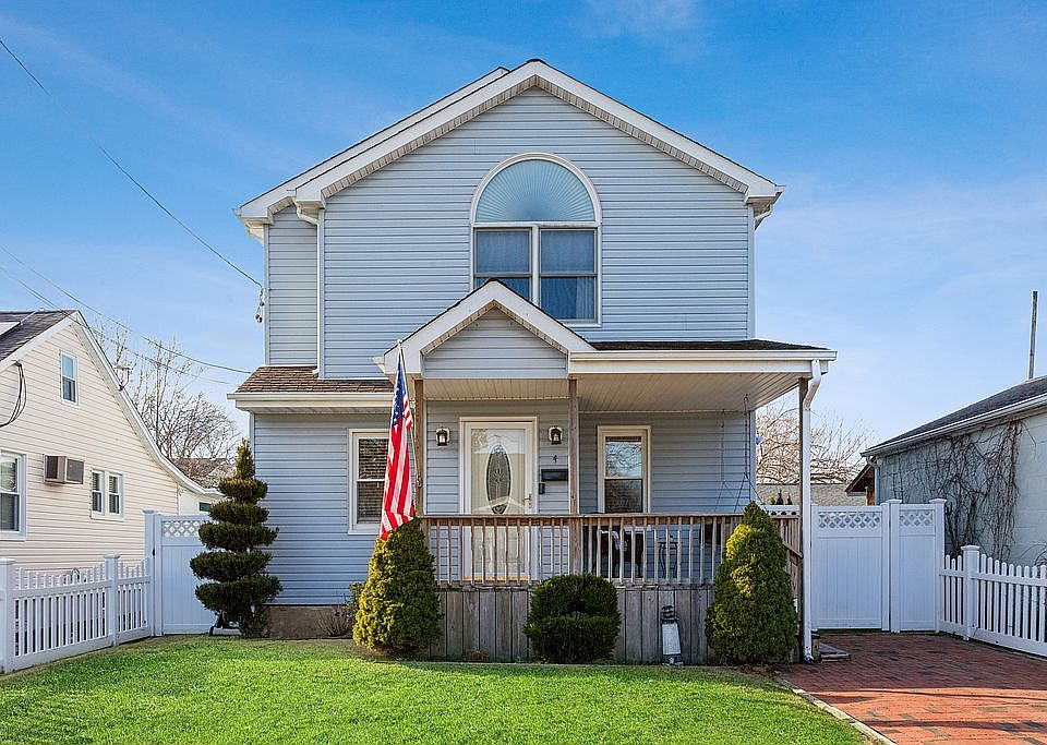 Front Porch Colonial