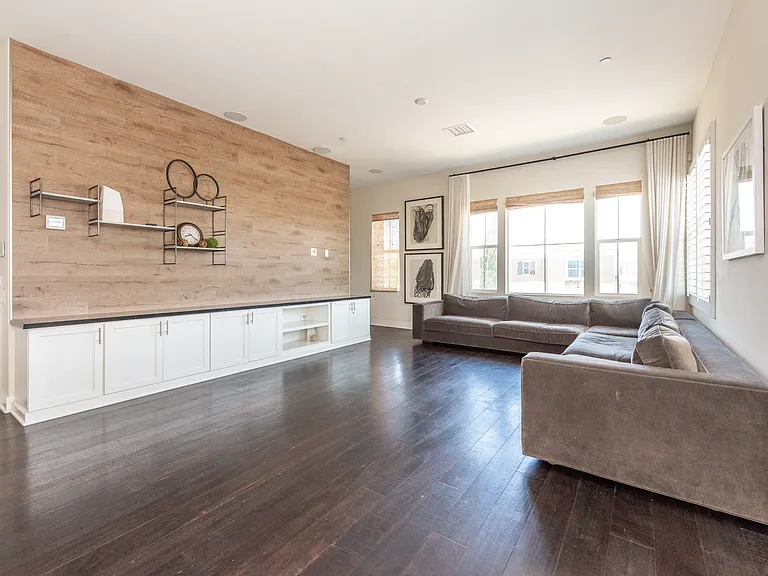 15862 Ellington Way — Photo 21