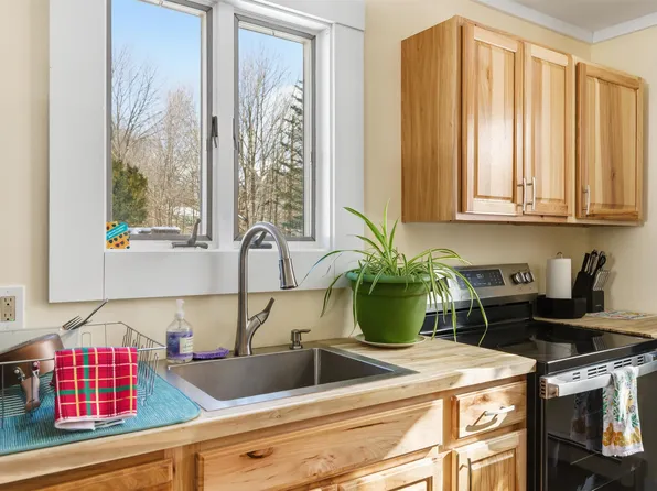 51 Pollard Rd #4, Lincoln, NH 03251