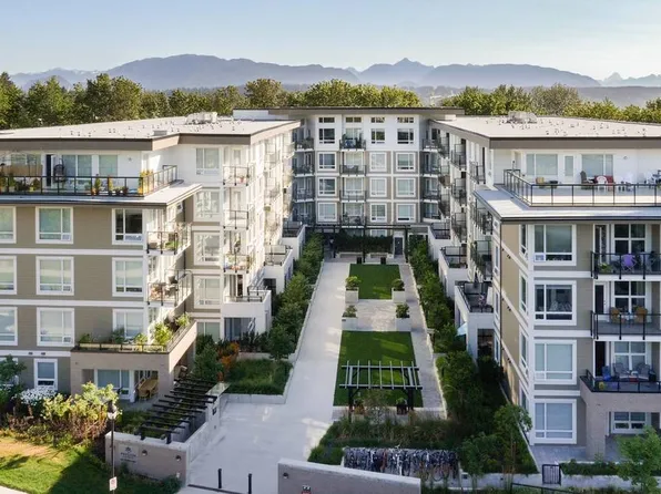 295 Francis Way #206, New Westminster, BC V3L 0H7