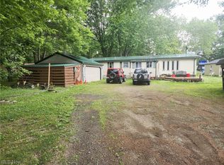 1344 State Route 7 NE, Brookfield, OH 44403