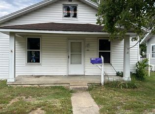 2337 Roblee Ave, Murphysboro, IL 62966 | MLS #EB451908 | Zillow