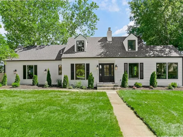2201 W 74th St, Prairie Village, KS 66208