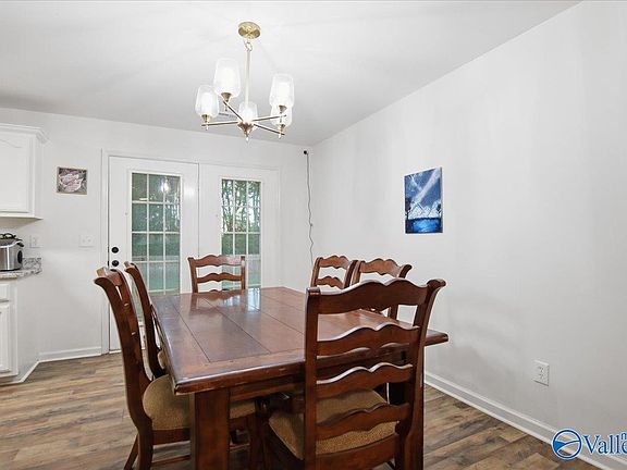 4th image of 2353 Grimwood Rd
