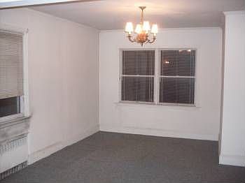 4th image of 310 Franklin Ave