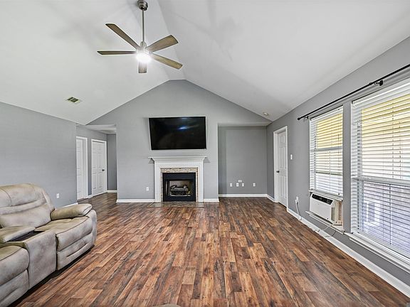 2nd image of 5260 Cicero Dr