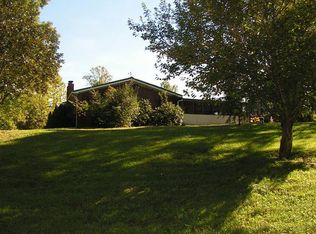 1356 Highway 438, Pleasantville, TN 37033