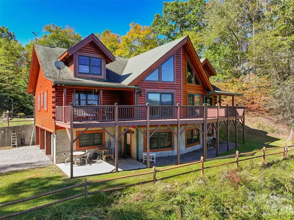 124 Borges Ln, Waynesville, NC 28785