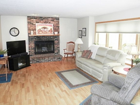 5th image of 2324 Oxford Ln