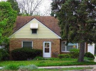 3907 Mineral Point Rd, Madison, WI 53705