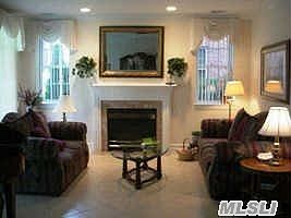 2nd image of 4 E Nassau Dr Unit D6