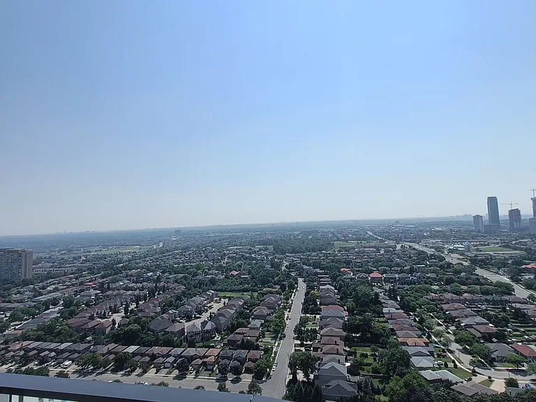 1 Fairview Rd E #3210 — Photo 10