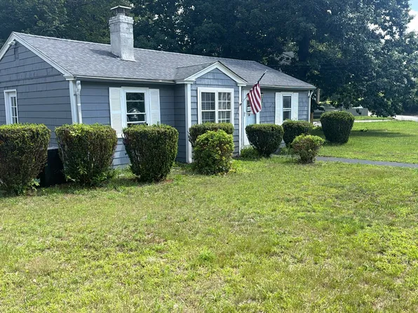 1 E Public St, Assonet, MA 02702