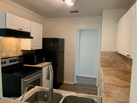 4th image of 5819 Windermere Dr