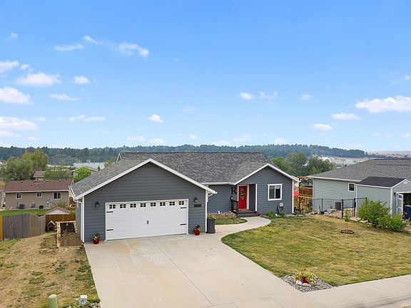 3rd image of 244 Juniper Ct
