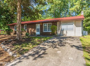 108 Holiday St, Southern Pines, NC 28387