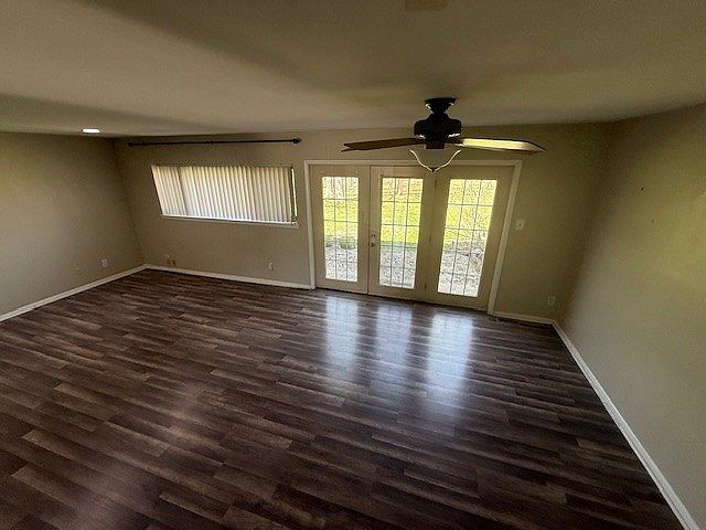 Lounge/Dining
