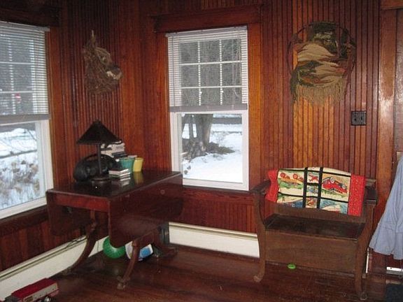 2nd image of 8240 River St
