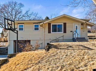 9317 Fowler Ave, Omaha, NE 68134