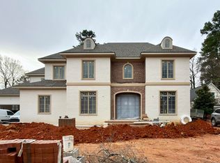 6832 Greystone Dr, Raleigh, NC 27615