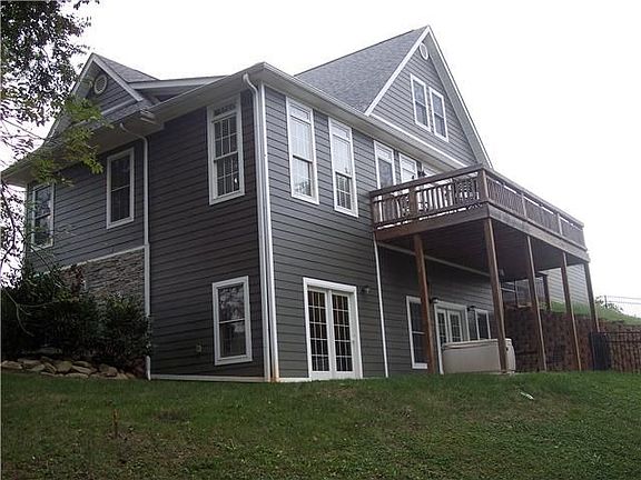 3rd image of 22 Egret Ct