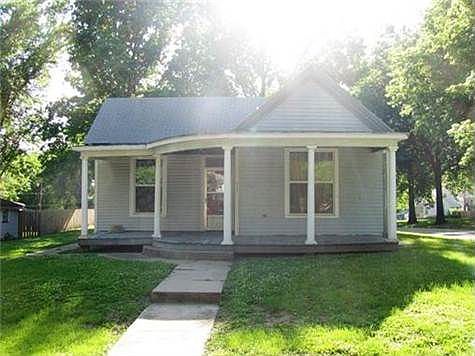 2nd image of 617 N 11th St