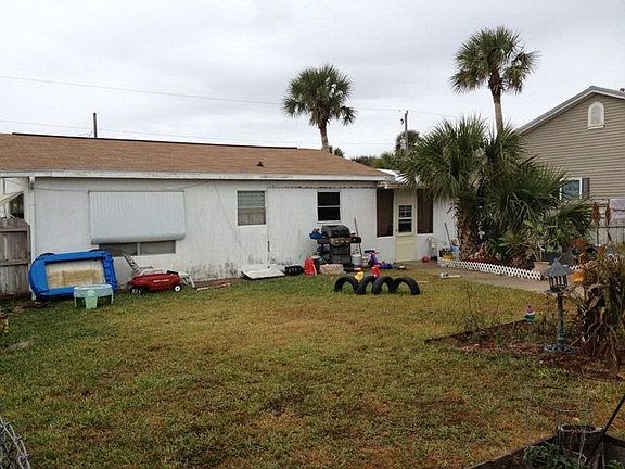 3rd image of 1911 S Daytona Ave