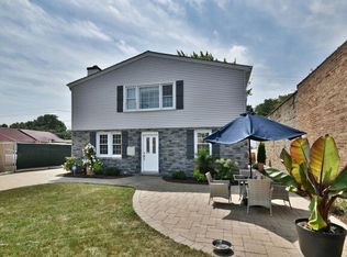 8211 W Grand Ave #1, River Grove, IL 60171