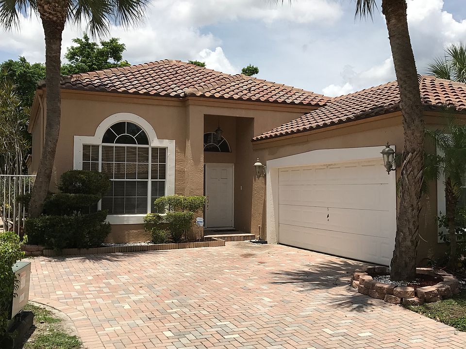 1st image of 7735 NW 63rd Ave