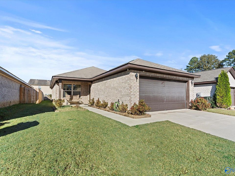 1st image of 102 Winstead Cir