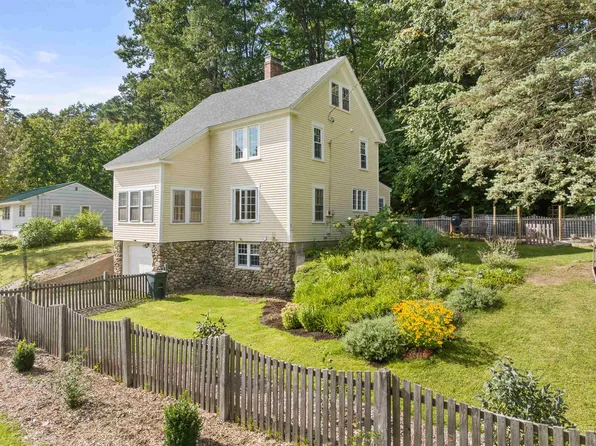 50 Woodland Avenue, Laconia, NH 03246