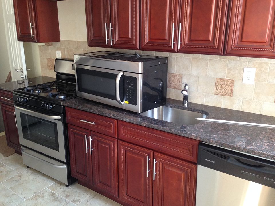 1st image of 120-66 194th Street