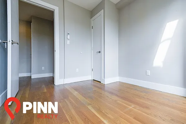 Rented by Pinn Realty | media 19