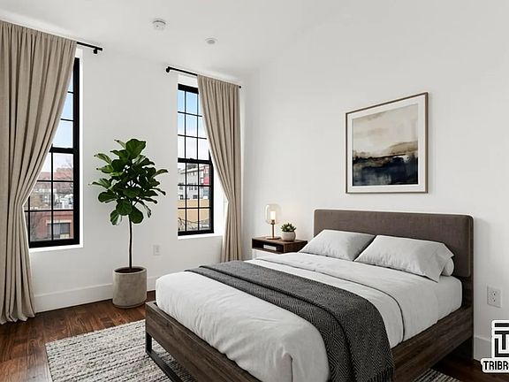 3rd image of 558 Kosciusko St #2B
