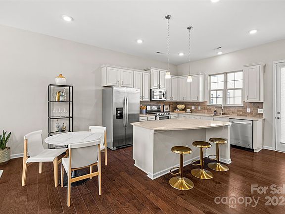 5th image of 9435 Ainslie Downs St