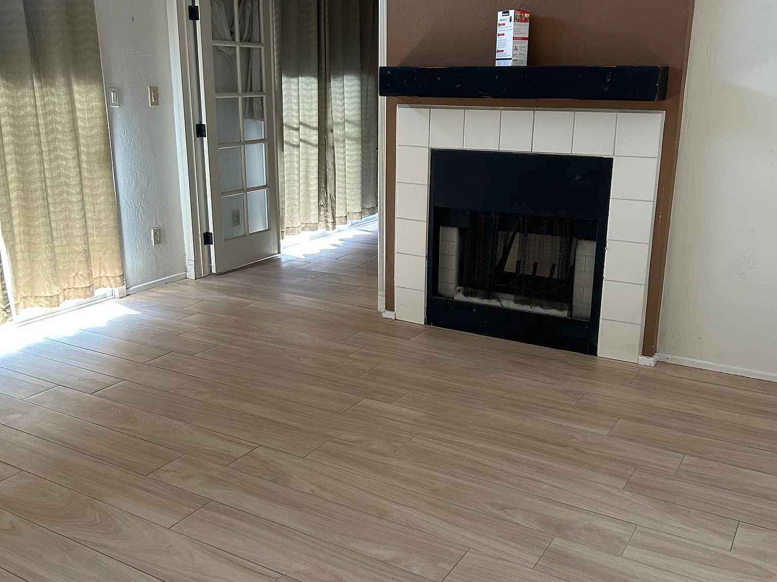 2 bed, 1073 sqft, $1,900 — Photo 4