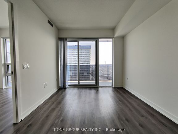 5th image of 138 Downes St #4606