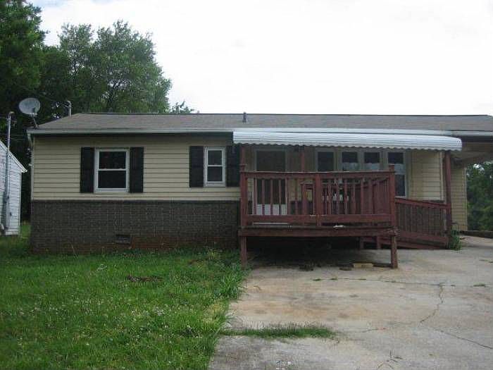1st image of 418 Bentley St