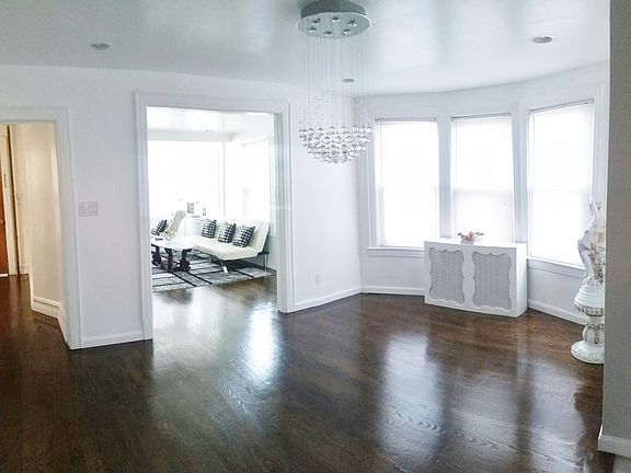 3rd image of 317 Beach 66th St