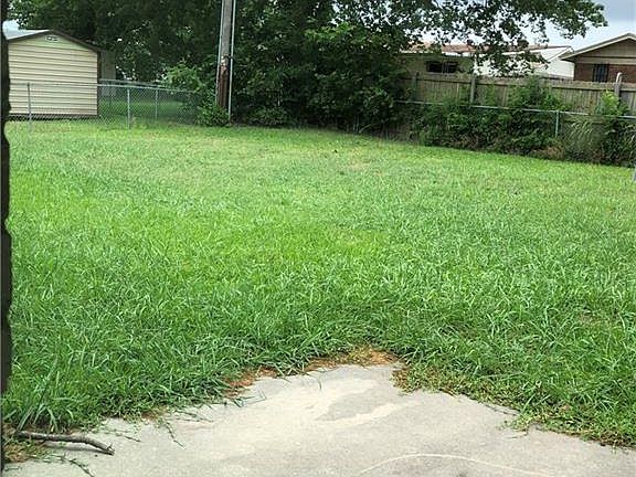 4th image of 1008 Bonner Dr