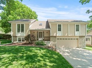 14524 W 91st Ter, Lenexa, KS 66215