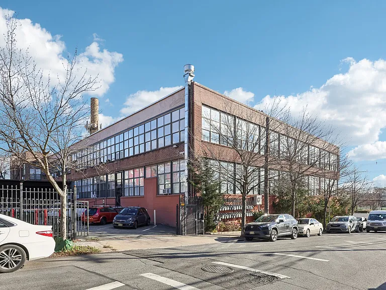 Berry Lane Lofts — Photo 15